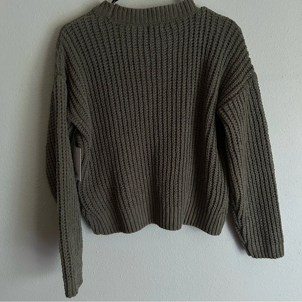 NWT SO Dark Green Soft Sweater - Picture 3 of 4